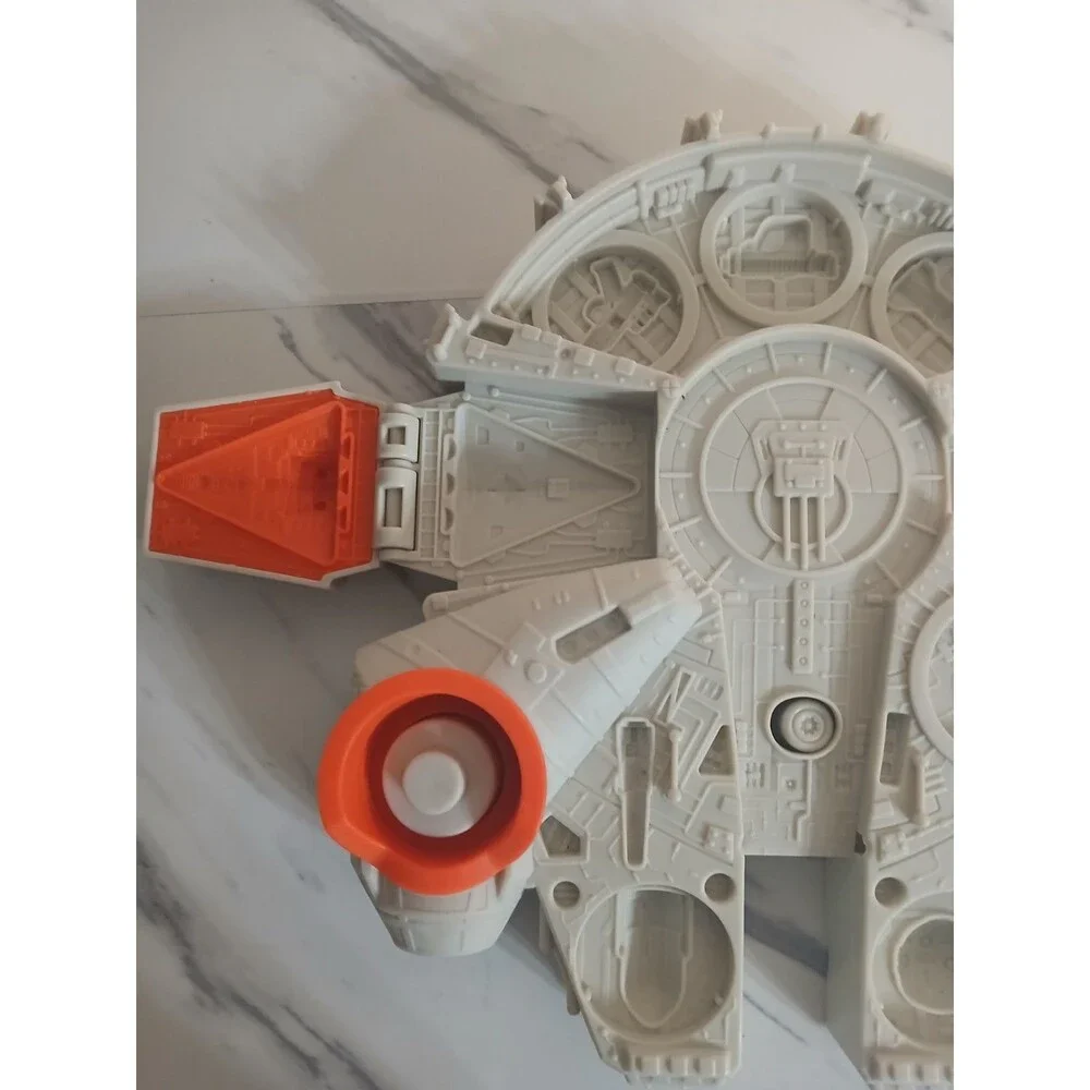 Play-Doh  Star Wars Millennium Falcon Ship Mold Hasbro Summer Play